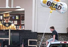 Park and circumstance: Gateway H.S. Class of 2020 honored at Monroeville  Mall