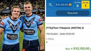 Tom trbojevic, né le 2 octobre 1996 à sydney (australie), est un joueur de rugby à xiii australien évoluant au poste d'ailier, d'arrière ou de centre. Lucky Rugby League Fan Wins 10 000 From Tom Trbojevic Bet Sportbible