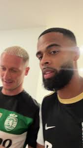 Jeremiah St. Juste tem um 🎁 para o Nuno Santos 📸 #JeremiahStJuste #...