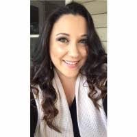 Ashley Shanklin's Instagram, Twitter & Facebook