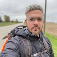 Ryan Craven, “Influencing Identities and Places in London, Ontario” (public  talk) Monday, 4PM, UCC 66 We might take it for granted that a city's  downtown core, or any bustling city neighbourhood, just