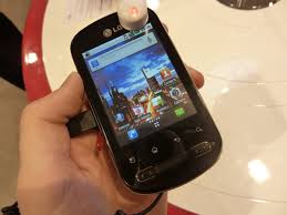 LG Optimus Me P350 gets egocentric in ...