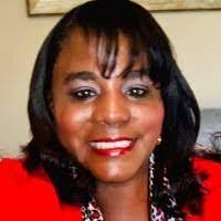 Liz Cates's Instagram, Twitter & Facebook