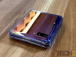 You can also compare samsung galaxy z flip with other models. Samsung Galaxy Z Flip Is Equal Parts Old School And Futuristic Technology News Firstpost