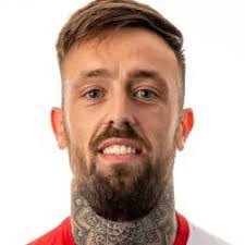 Steven Wade's Instagram, Twitter & Facebook