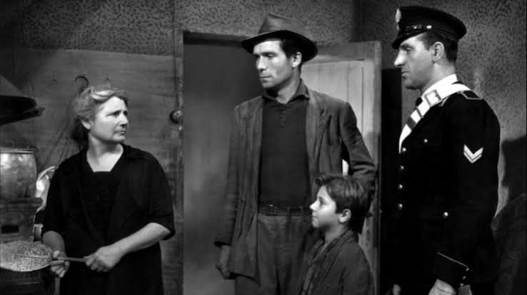 Bicycle Thieves (1948) - Movie Review : Alternate Ending