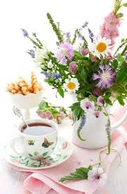 A Nice Tea For One Setting Cafe Maison Des Fleurs Bon Cafe Du Matin