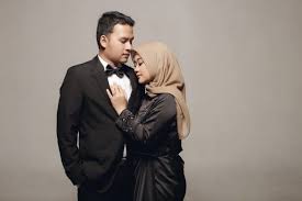 Prewedding unik koboi & petani versi welina dan agam. 92 Foto Prewedding Terbaik Casual Unik Hijab Indoor Outdoor 2019