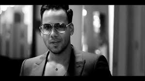 Last video of the king of bachata. Yarn Que Bien Te Ves Romeo Santos Propuesta Indecente Video Clips By Quotes Clip Eb654344 47a7 4a13 Bbc0 Eb1d625f3b1e ç´—