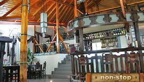 Vama (germană wama) este satul de reședință al comunei cu același nume din județul suceava, bucovina, românia. Contact Restaurant Vama Veche