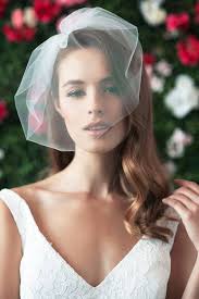 Brautfrisuren Mit Schleier Duvak Kep Kisa In 2020 Short Wedding Hair Veil Hairstyles Bridal Birdcage Veils