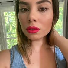 Fernanda Camacho's Instagram, Twitter & Facebook