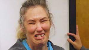 Mama june checks into rehab and shares details of her drug addiction. Mama June Breaks Down Faces Intervention In Mama June Family Crisis Season 4 Preview Exclusive Entertainment Tonight