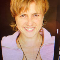 20+ Profile mit dem Suchbegriff „Adrianne“