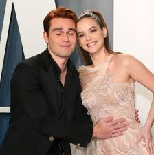 But it's safe to say he's in a relationship with model. Kj Apa With Girlfriend Clara Berry Image Celebrities Infoseemedia