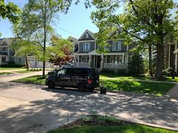 Pestcontrolnearyou.com provides updated information on pest control in chicago, il. Family Pet Friendly Discreet Safe Men In Black Pest Control Services