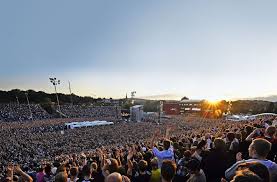 Леона́рд а́льберт (ле́нни) кра́виц — американский певец, автор песен, мультиинструменталист, продюсер, аранжировщик и актёр. Helene Fischer Tote Hosen Fanta 4 Lenny Kravitz So Viele Konzerte In Stuttgart Wie Noch Nie Kultur Stuttgarter Zeitung