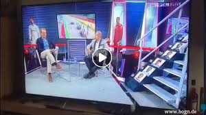 Schon von 1984 bis 1988 zeigte der privatsender rtl television rennen der formel 1 live und in voller länge in seinem hauptprogramm. Schmiding Beim Rtl Wenn Ihr Meinen Heimatort Erwahnt Kriegt Ihr Ne Kiste Bier Da Hog N Onlinemagazin Ausm Woid