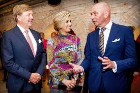 He has been a member of the international. Niederlandisches Konigspaar In Brandenburg Willem Alexander Und Maxima Besuchen Literarisches Dinner Berlin Tagesspiegel