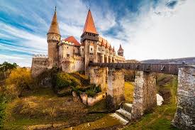 Iancu de hunedoara a fost voievod al transilvaniei între anii 1441 și 1456. Places Of Iancu De Hunedoara Review Of Castelul Corvinilor Hunedoara Romania Tripadvisor