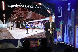 Pelanjutan tempoh kuarantin wajib bagi pengembara yang tiba di malaysia. Microsoft Launches First Experience Center Worldwide For Asia Pacific In Singapore Microsoft Stories Asia