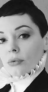 Rose arianna mcgowan was born on september 5, 1973 in florence, tuscany, italy, to american parents terri and daniel patrick mcgowan. Rose Mcgowan Biography Imdb