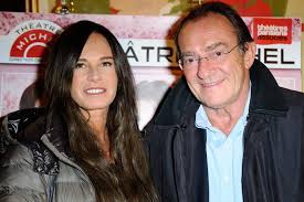 We did not find results for: Pernaut Et Nathalie Marquay En Menage Avec Une Autre Femme