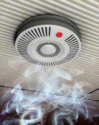 A normal smoke detector wouldn't pick up steam, this is true. Broiler Creates Too Much Smoke In Kitchen Thriftyfun