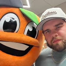 Ed Bravo (@IrwinSFletcher)