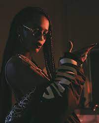 Discovered By Rage Find Images And Videos About Fashion Pretty And Hair On We Heart It The App To Black Girl Aesthetic Photoshoot Themes Black Girl Art