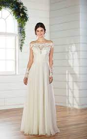 Mermaid Wedding Dress With Rich Beadwork Size 12 Wedding Dress Essense Of Australia Wedding Dresses Wedding Dress Sizes