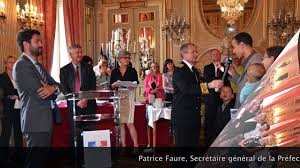 Mais la nationalité bretonne n'existant pas dans le droit français, et la france s'étant engagé, en signant diverses conventions internationales, à ne pas créer d'apatrides, sa demande a toutes les chances d'être rejetée. Ceremonie De Remise Des Decrets De Naturalisation A La Prefecture De Rennes Video Dailymotion