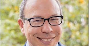 Techmeme: Adam Candeub, a Big Tech critic and architect of Trump's first  term effort to revoke Section 230 protections for social media, will be the  FCC's general counsel (Ben Smith/Semafor)