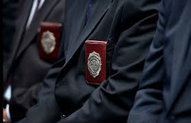 Jun 13, 2021 · una efectivo de la pdi muere tras recibir un impacto de bala, en medio de un operativo en la comuna de la pintana. Agenciauno On Twitter La Pdi Confirmo Que La Subinspectora Valeria Vivanco Caro Murio Tras Ser Emboscada Por Delincuentes En La Poblacion Santo Tomas Comuna De La Pintana Mientras Junto A Sus Companeros