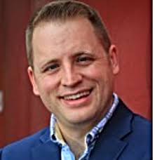 Mendonca Name Digital Sales Manager