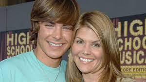 Une magnifique maison sur la plage en californie avec ses meilleurs amis, une carrière glorieuse dans la mode. Zac Efron Reveals Secret Crush On Summerland Co Star Lori Loughlin Exclusive Entertainment Tonight
