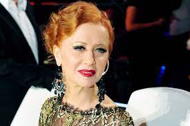 Enikő eszenyi is a hungarian actress and theater director, recipient of kossuth prize (2001). Megis Sulyos Beteg Eszenyi Eniko