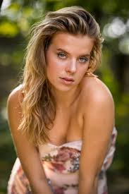 Karolina https://www.instagram.com/kamil.gniado.photo