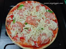Metin ali feyyaz da roka olduğu yazıyor ama ben göremedim. Resepi Dan Cara Buat Pepperoni Pizza