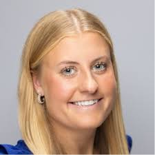 Thank you, NewDay USA, for an incredible week in West Palm Beach! Along  with 93 other interns, I had the opportunity to learn from top  professionals, gain insight from their experiences, shadow