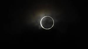 The solar eclipse is expected to last for four minutes and 33 seconds. Live Watch The Only Annular Ring Of Fire Solar Eclipse Of 2019 å›´è§‚2019å¹´åº¦æœ€åŽä¸€åœºå¤©æ–‡å¥‡è§‚ Youtube