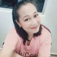 Nicole Perla's Instagram, Twitter & Facebook