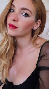 Jessica Cataldi's Instagram, Twitter & Facebook