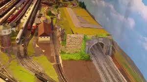 Auch längst nicht mehr lieferbare teile verfügbar. Spur N Modellbahn Baume Der Parade Strecke Verbessert Tunnel Portal Youtube