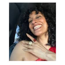 Always elegant Tracee Ellis Ross in Blue Book Collection diamond earrings  of over 14 total carats and rings with a ruby of over 5 carats and a  spessartine of over 25 carats.