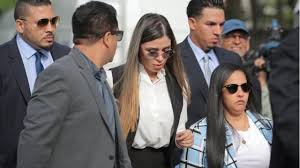 Aispuro said the press coverage of guzman's ongoing drug trafficking trial in brooklyn is necessary so people can see what really happens. Emma Coronel La Esposa De Joaquin El Chapo Guzman Que Acompano Al Capo Durante Su Juicio En Nueva York Bbc News Mundo