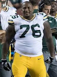 Former pitt football player #97 chasing nfl dream. Mike Daniels American Football Wikipedia