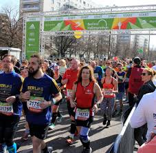 De allereerste olympische marathon werd op op 10 april 1896 tijdens de eerste moderne olympische spelen in athene gelopen. Leichtathletik Aktuelle News Bilder Nachrichten Welt