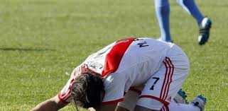 El arquero juan carlos olave relata lo especial que fue ser parte de aquel equipo de belgrano que condenó a river plate al descenso. Graves Incidentes Fuera Del Monumental Tras El Descenso Del River Plate