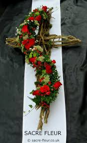 Pin By Monika Biermann On Rouwwerk Divers Funeral Flowers Funeral Floral Arrangements Funeral Flower Arrangements